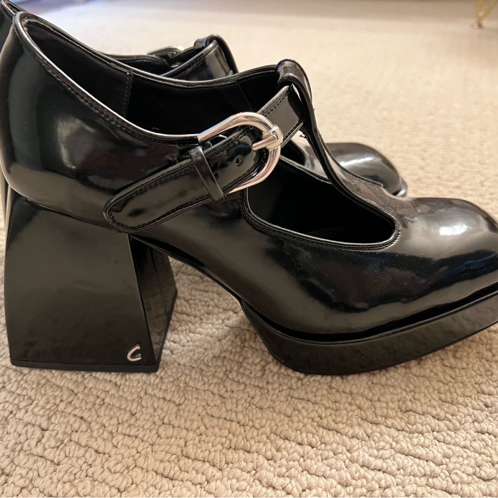 Circus platform black patent leather Mary Janes size 9